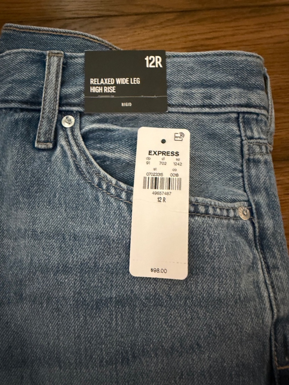 Express High Waisted Released Hem Relaxed Wide Leg Light Wash Jeans S12 - Picture 5 of 5